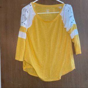 Yellow Tee with cross cross sleeves